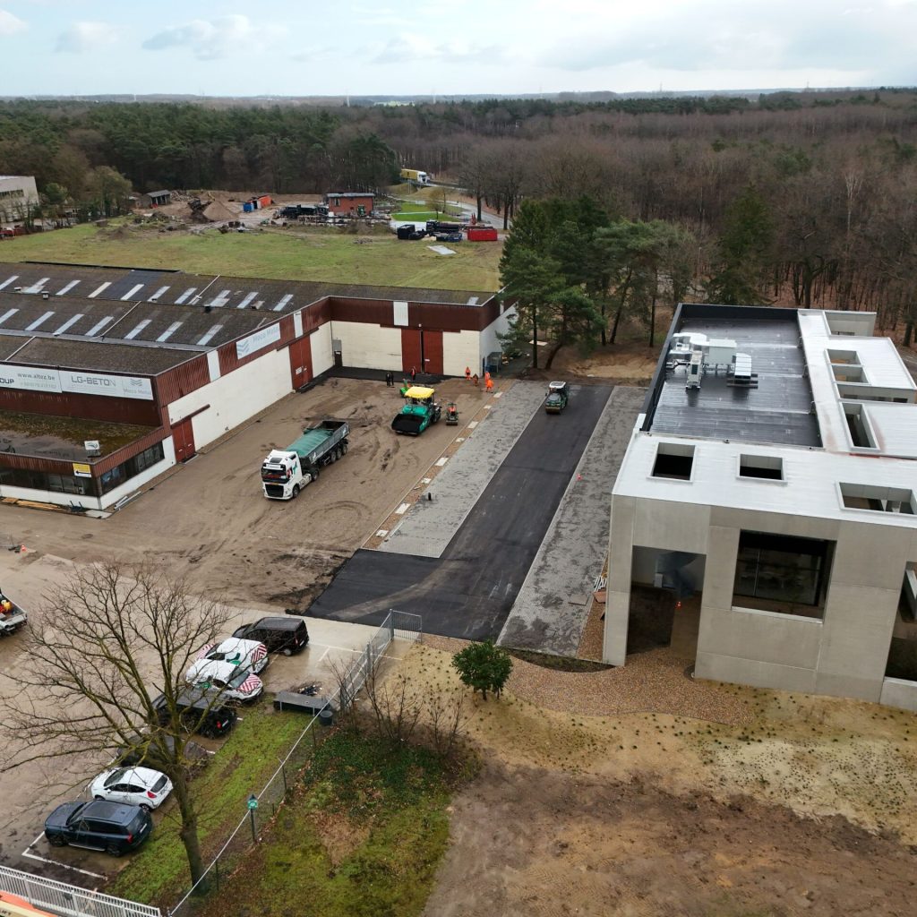 nieuwbouw-oudsbergen-asfalt-DJI_20260316090833_0303_D